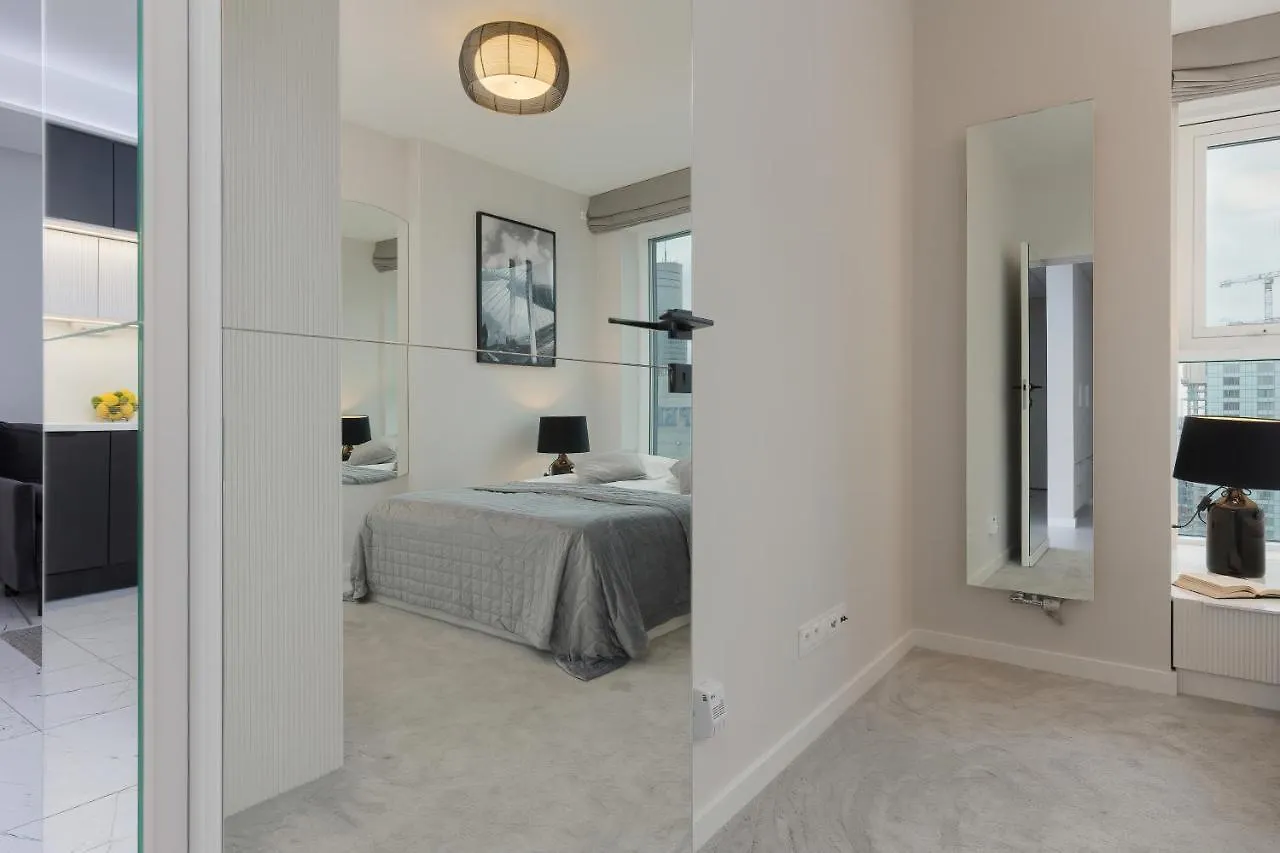 Luxurious Unique Tower Apartment With City Skyline By Renters Prestige Βαρσοβία