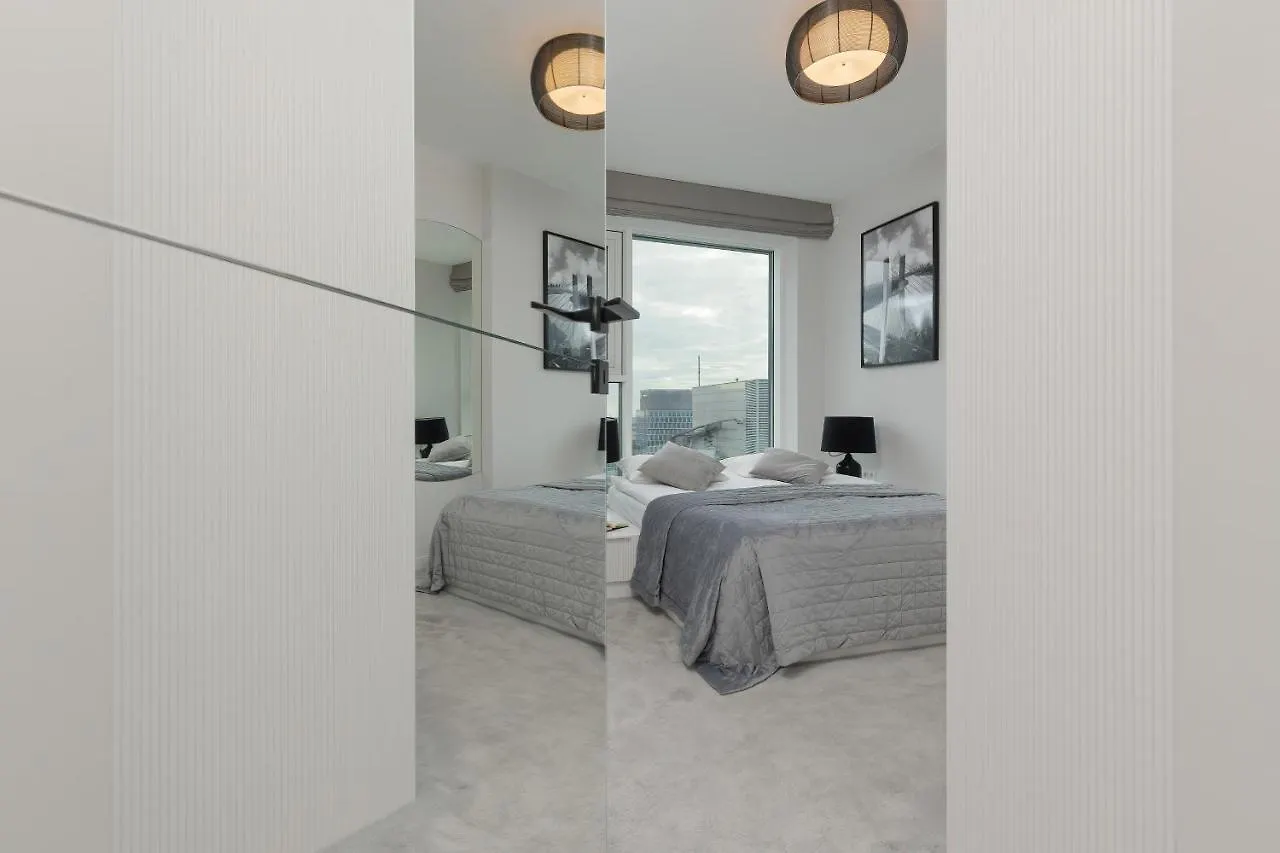 Luxurious Unique Tower Apartment With City Skyline By Renters Prestige Βαρσοβία