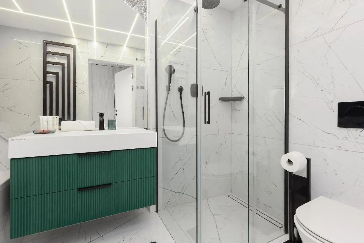 Luxurious Unique Tower Apartment With City Skyline By Renters Prestige Βαρσοβία 0*,